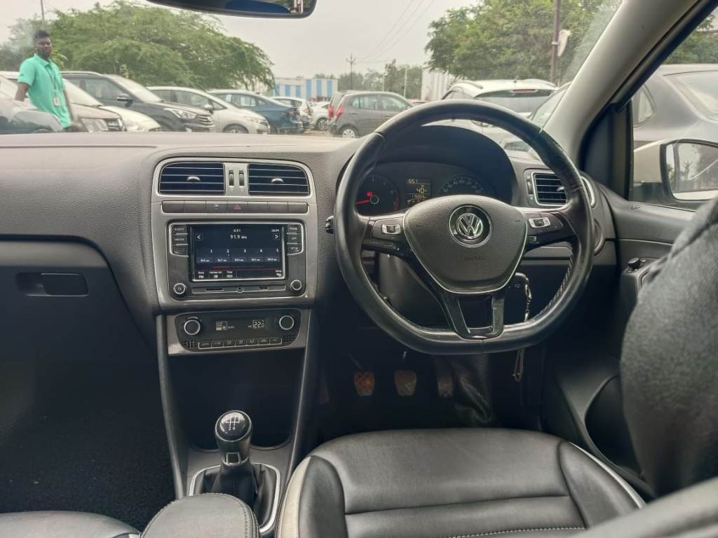 Volkswagen Polo(2020-2022) Comfortline 1.0l Tsi